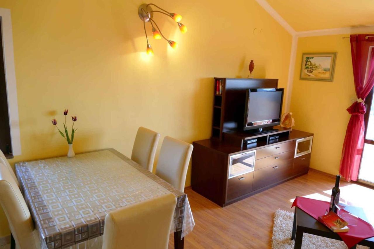 Apartments In Rab - Insel Rab 39950 Mundanije エクステリア 写真